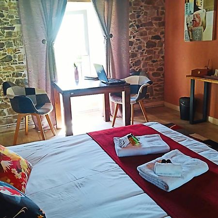 La Synchronicite - Chambres D'Hotes Saint-Sauveur-Villages Εξωτερικό φωτογραφία