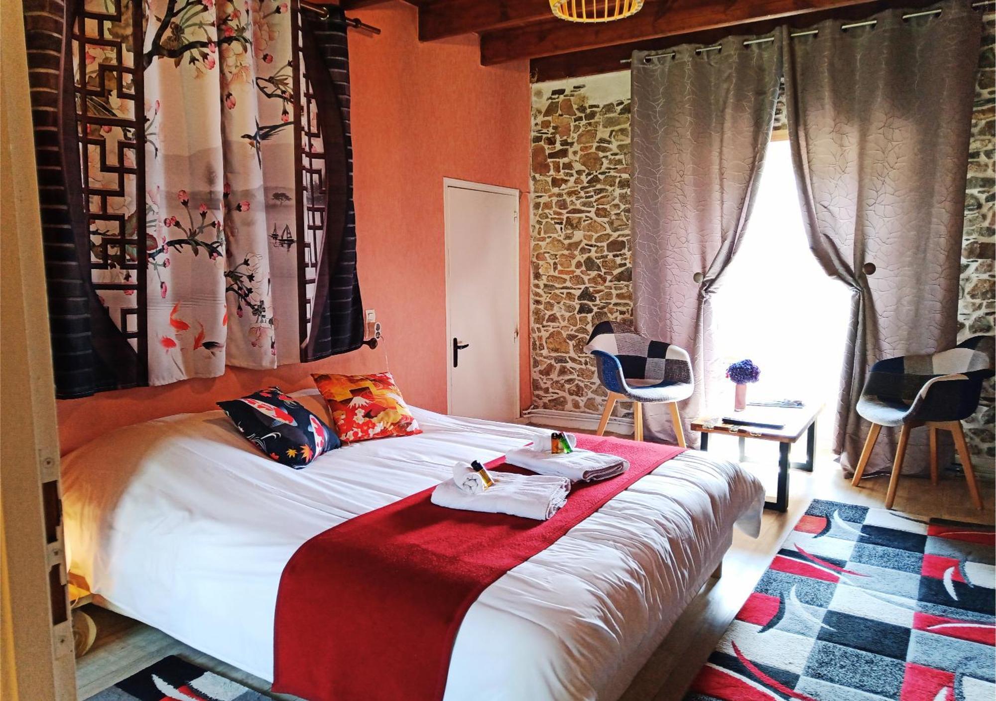 La Synchronicite - Chambres D'Hotes Saint-Sauveur-Villages Εξωτερικό φωτογραφία